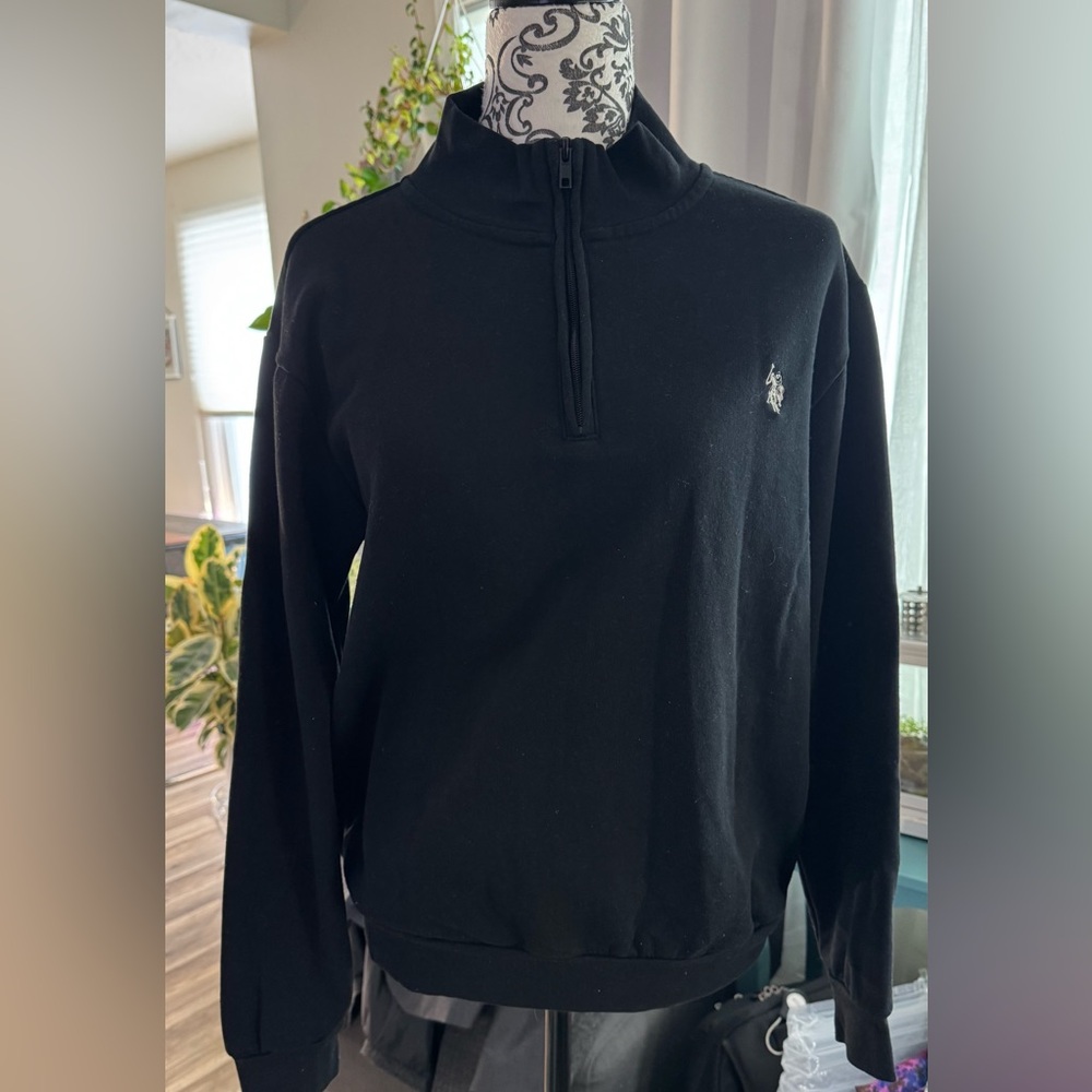US Polo Assoc. Black Half-zip Sweatshirt with Logo.